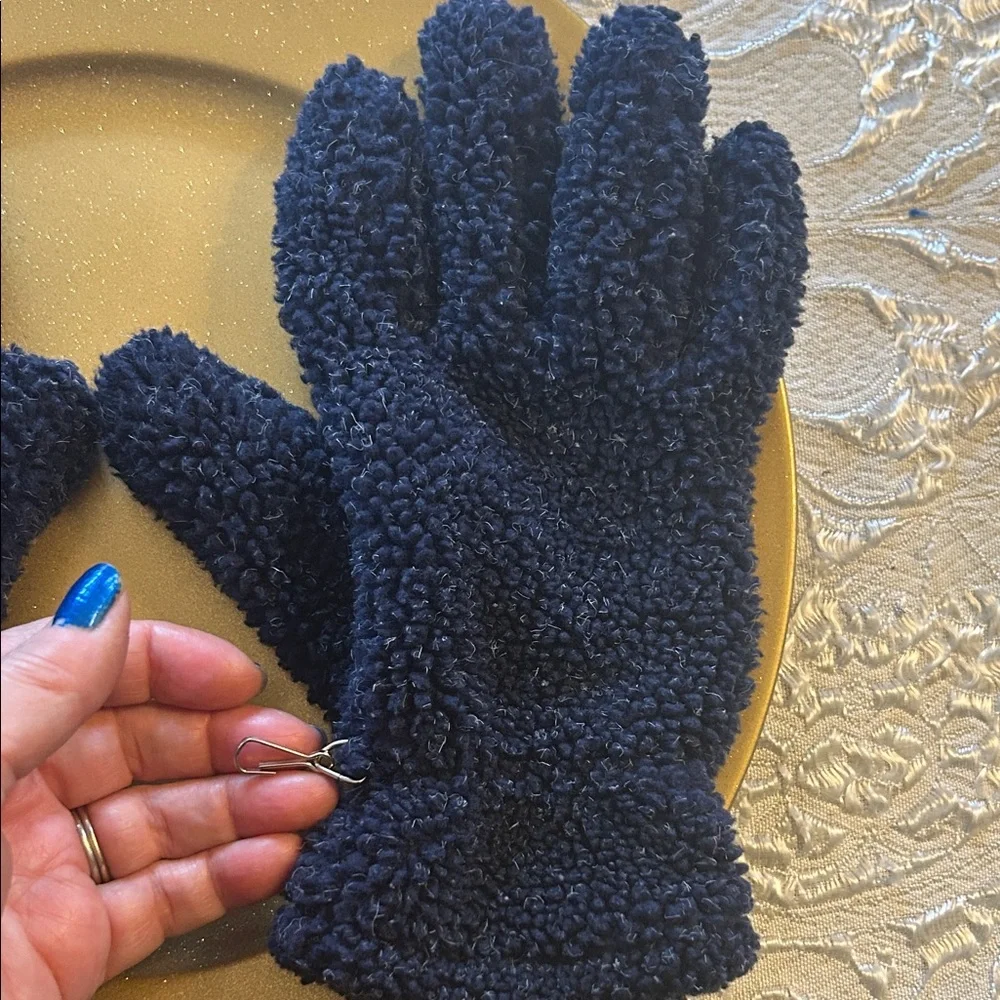 Navy Blue L Fleece Women’s Gloves with Extra Padding in Palms for Durability!